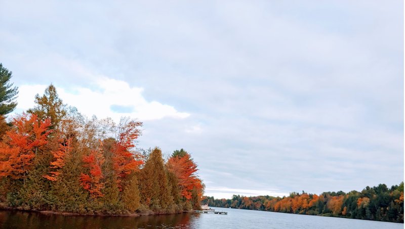 lake_fall_colours